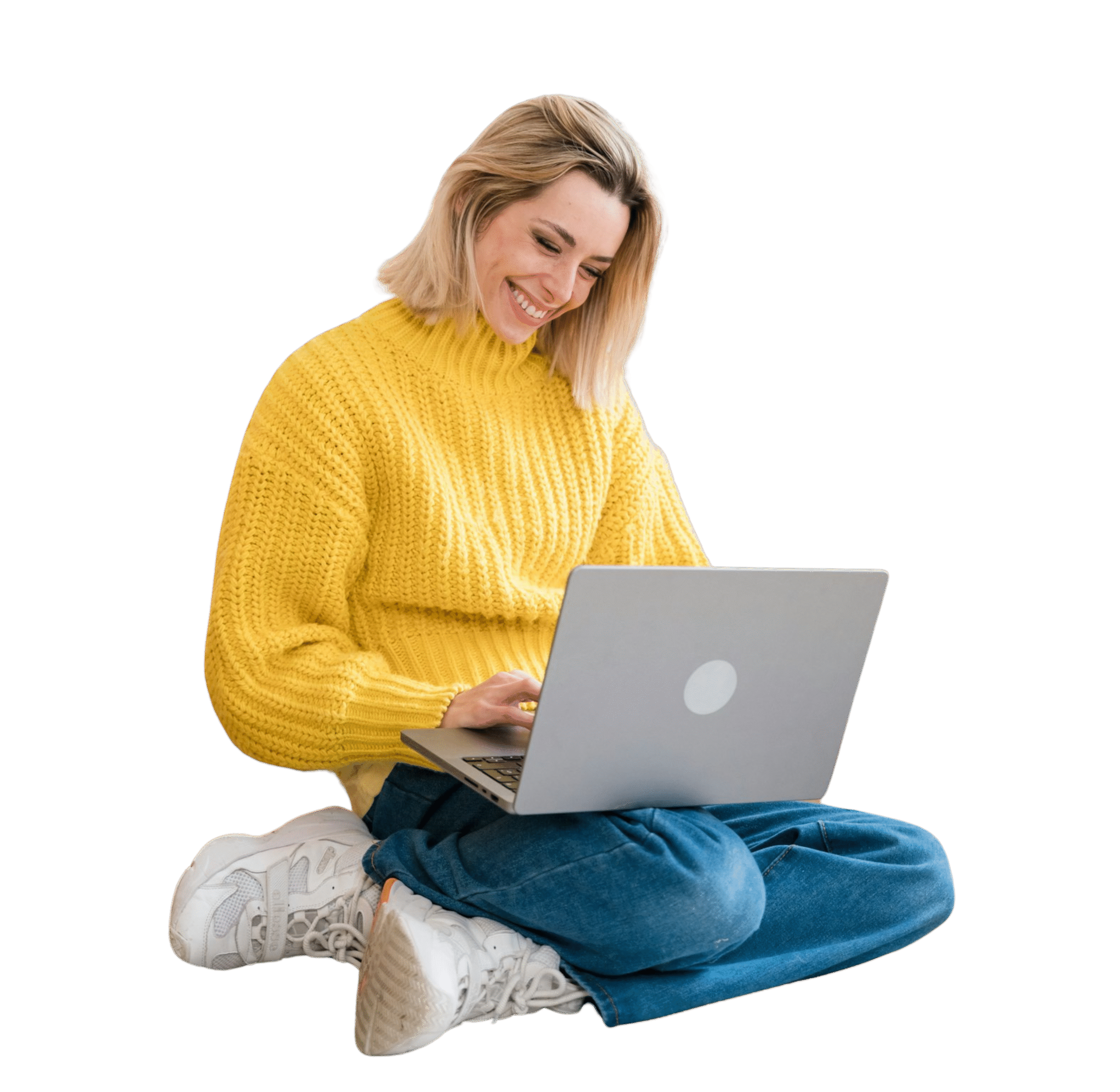 Femmes tapant sur leurs ordinateurs, illustrant un environnement de travail dynamique et productif soutenu par les services informatiques de Teclab.