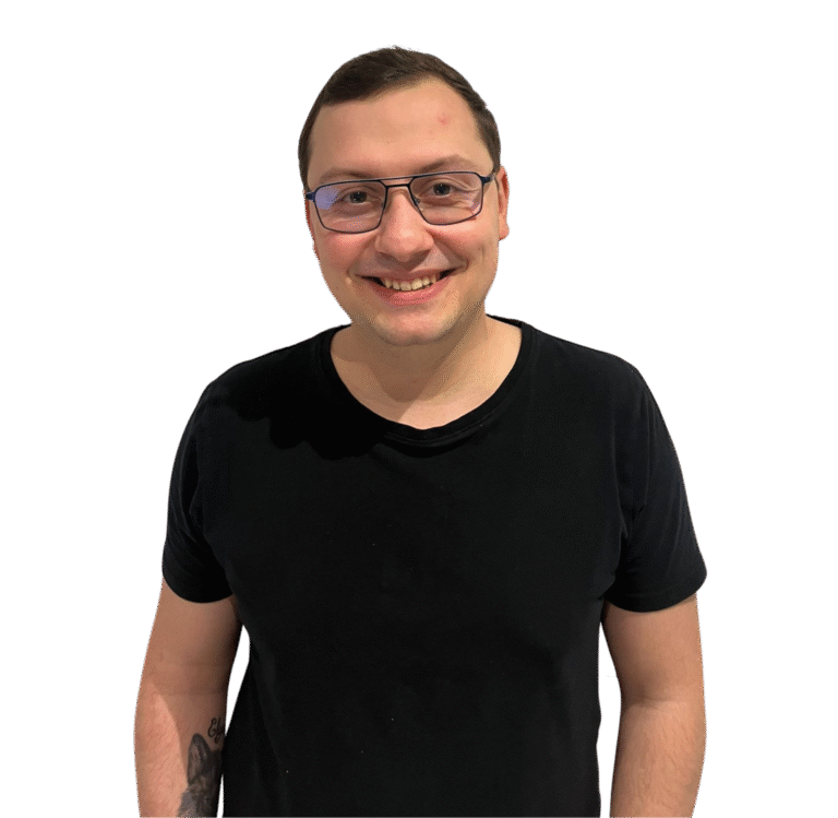 Photo de l'équipe de Teclab, experts en réparation, dépannage informatique et téléphonie, offrant des solutions adaptées à chaque client.